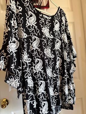 Paisley embroidered Women's Top